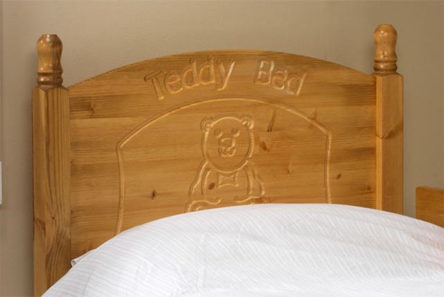 Pine Headboard – Teddy Motif