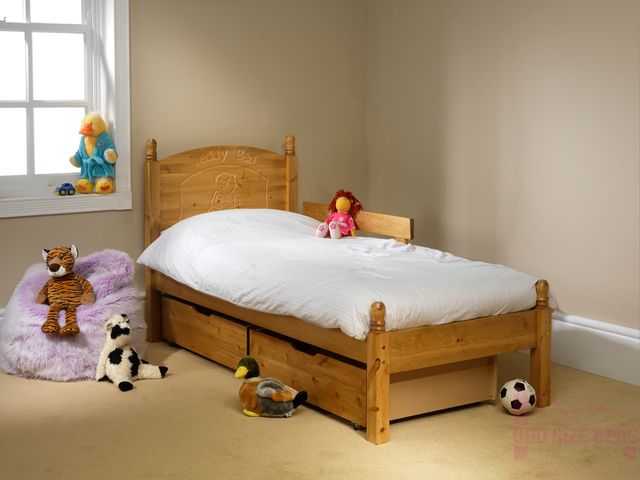 Made to Measure Child’s Wooden Bed – Teddy Motif