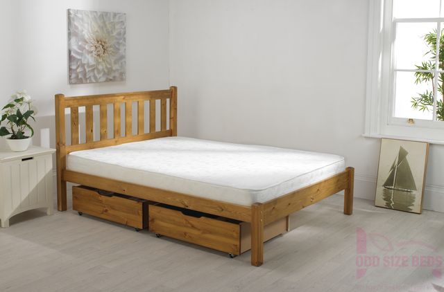Shaker Wooden Bed